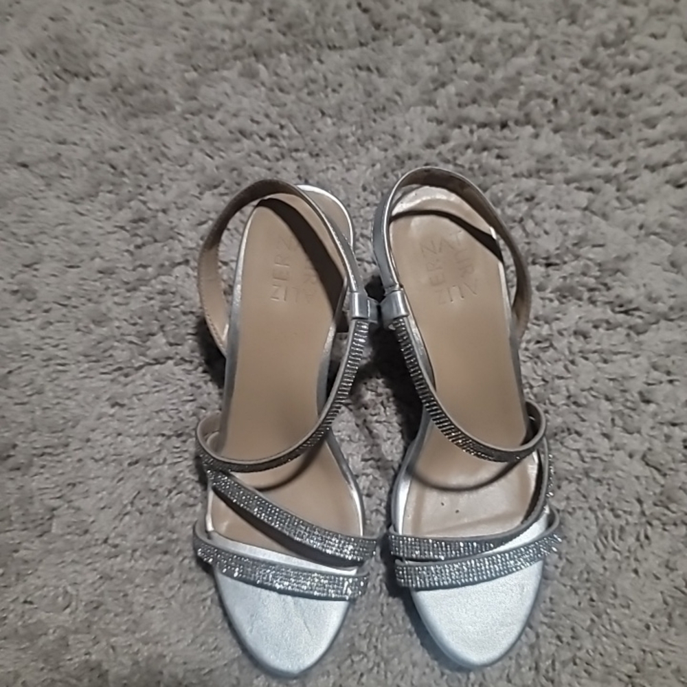 Naturalizer Silver Strappy Sandals